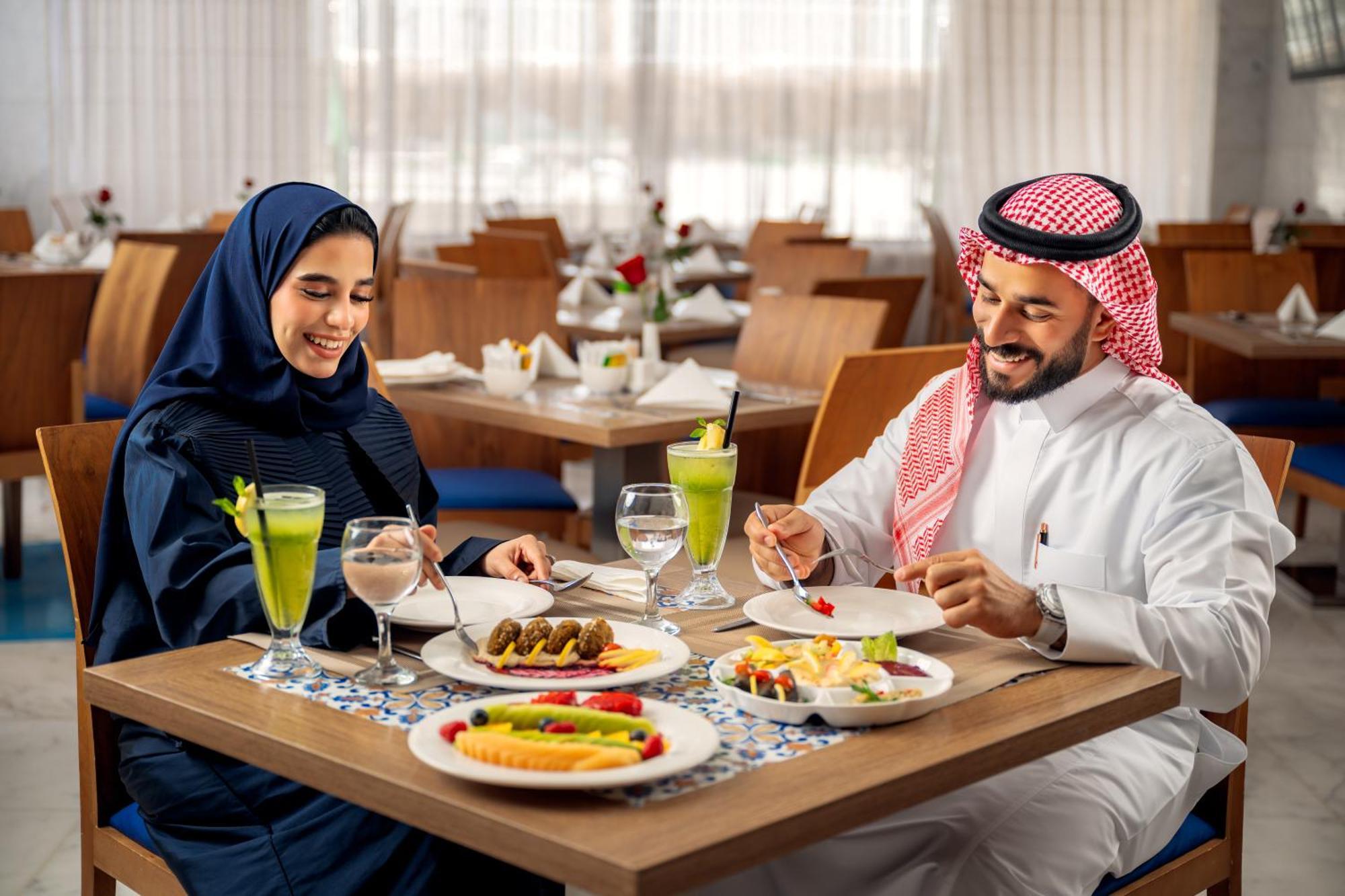 Tulip Inn Al Dar Rawafed Medina Bagian luar foto