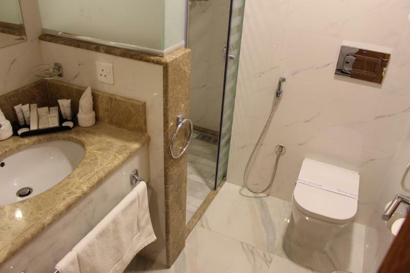 Tulip Inn Al Dar Rawafed Medina Bagian luar foto